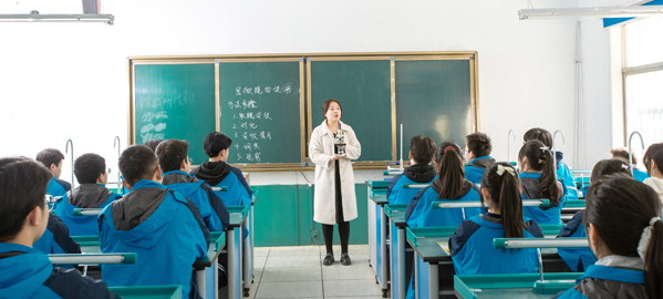 志丹引入导师机制，准确把握考试方向