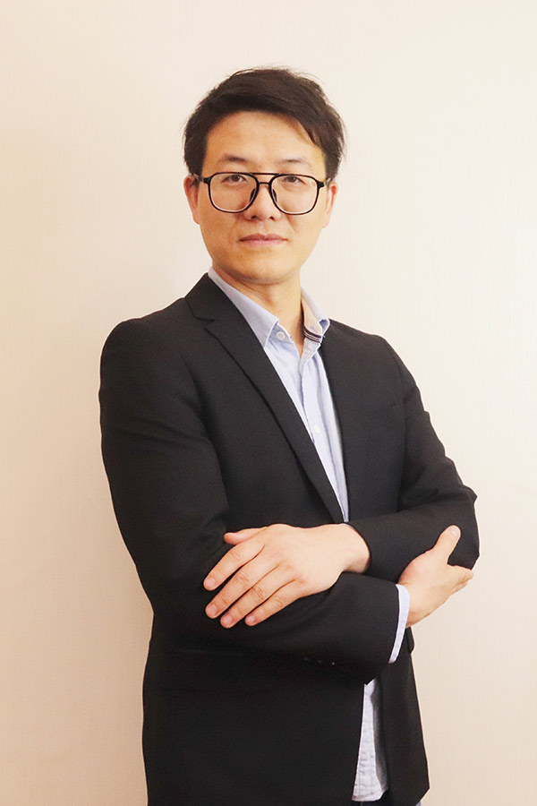 志丹李林科 本科学历,毕业于西安石油大学