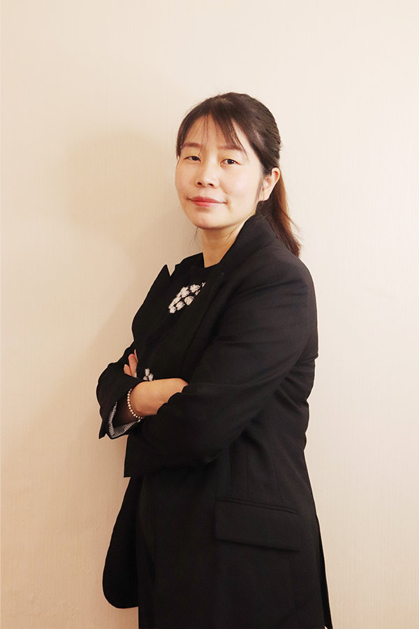 志丹吕瑶 本科学历,毕业于陕西师范大学