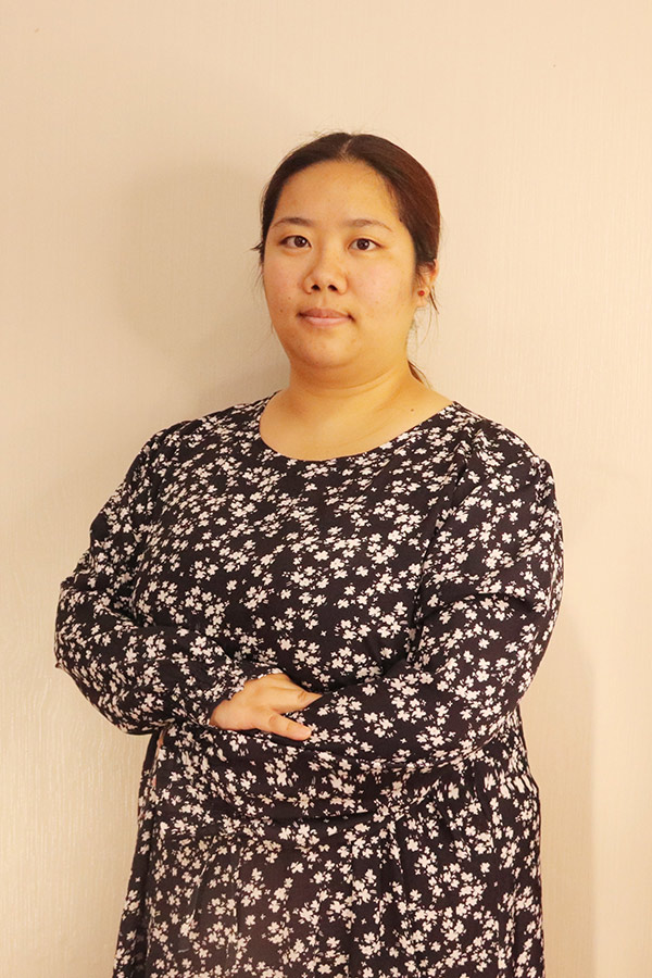 志丹候洋  本科学历，优秀班主任